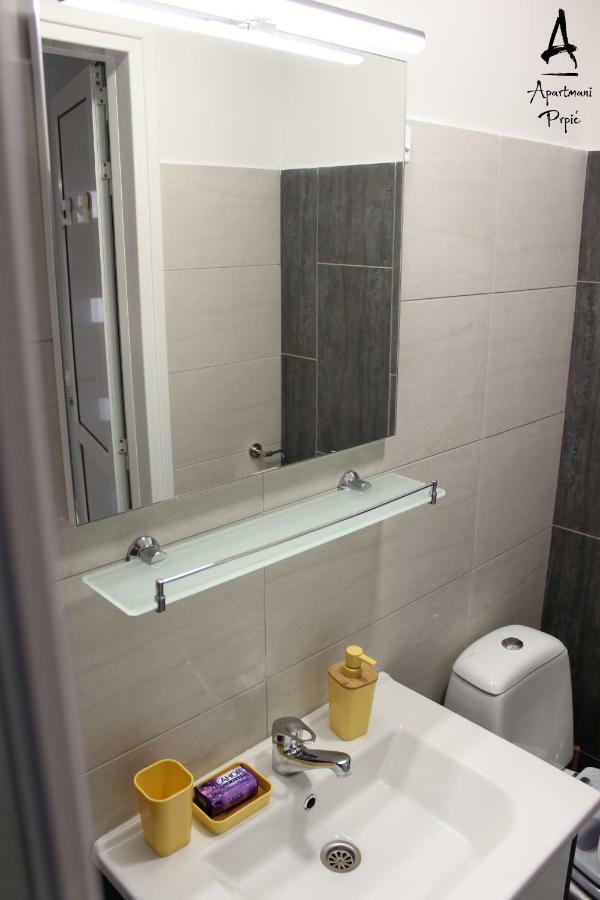 Apartmani Prpić Ražanac Zewnętrze zdjęcie